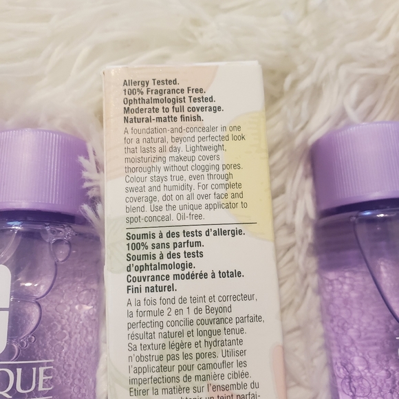 Clinique Beyond Perfecting Foundation + Concealer - Picture 3 of 3